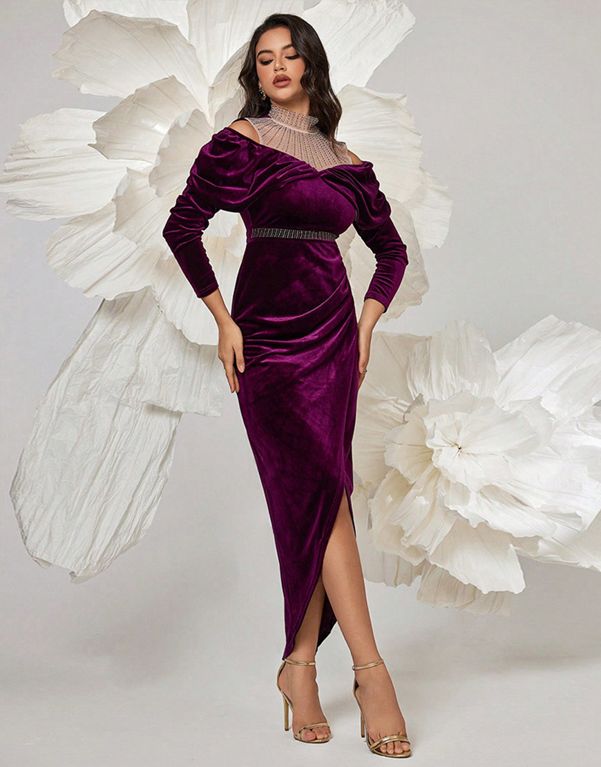 Dark Purple Bodycon High Neck Velvet Ruched Long Sleeves Prom Dress
