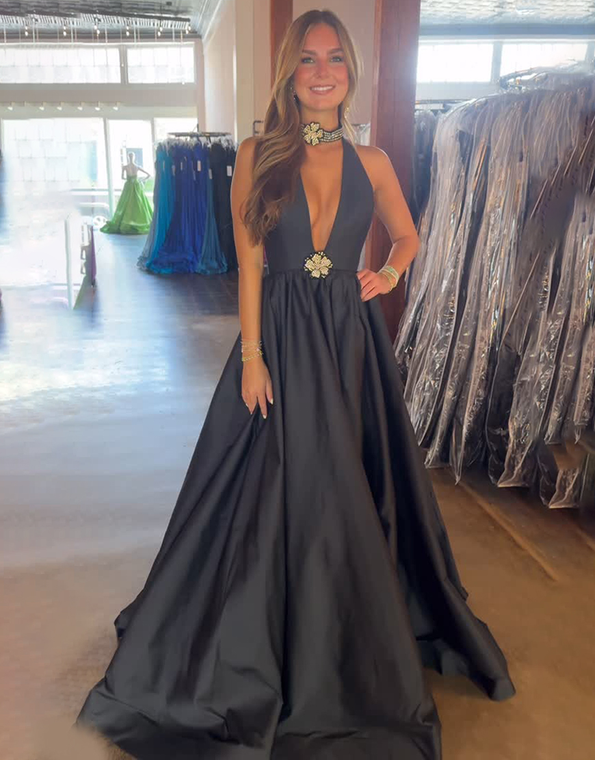 Sparkly Floral Black A Line Halter Long Beaded Prom Dress