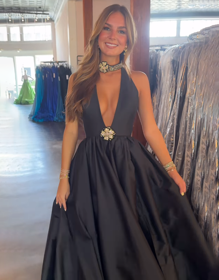 Sparkly Floral Black A Line Halter Long Beaded Prom Dress