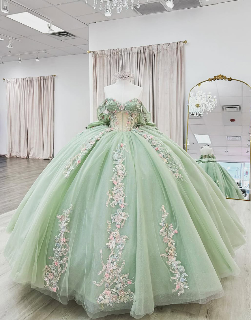 Berlinnova Women Sparkly Green Long Floral Princess Quinceanera Dress Sweetheart Corset Ball Gown Sweet 16 Dress with Appliques