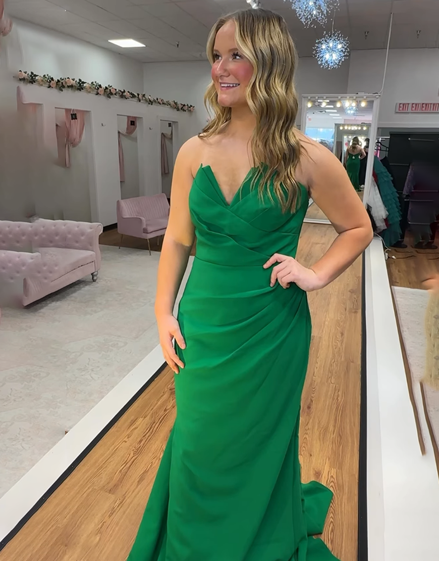 Green Mermaid Strapless Ruched Long Prom Dress with Shawl