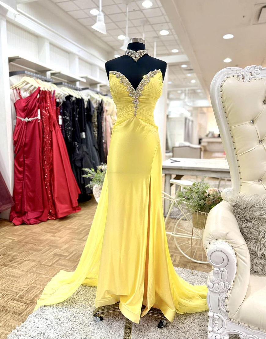 Berlinnova Women Sparkly Yellow Mermaid Long Prom Dress with Slit Beaded Sweetheart Satin Gala Dress with Cape