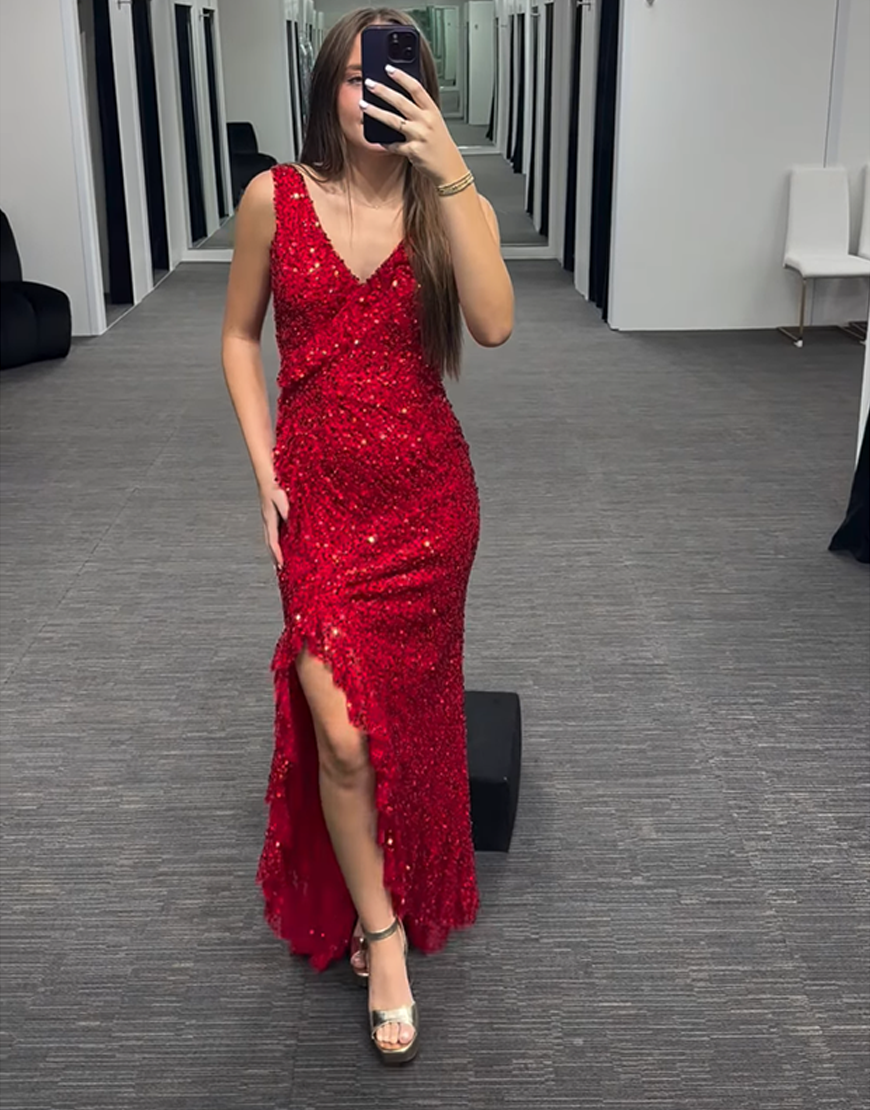 Sparkly Red Mermaid V-Neck Sequined Long Prom Dress with Slit