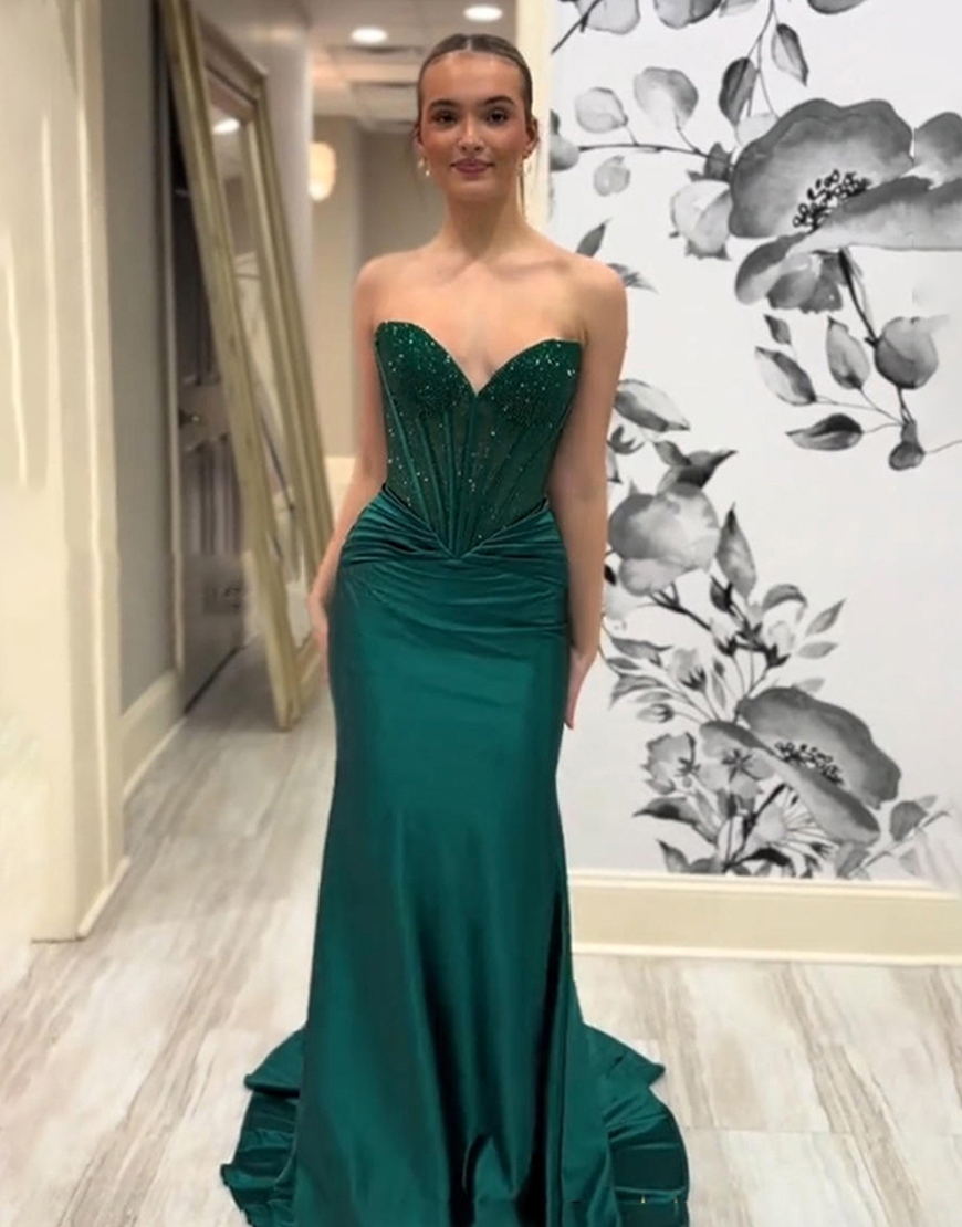 Sparkly Dark Green Sweetheart Mermaid Corset Long Prom Dress with Beading
