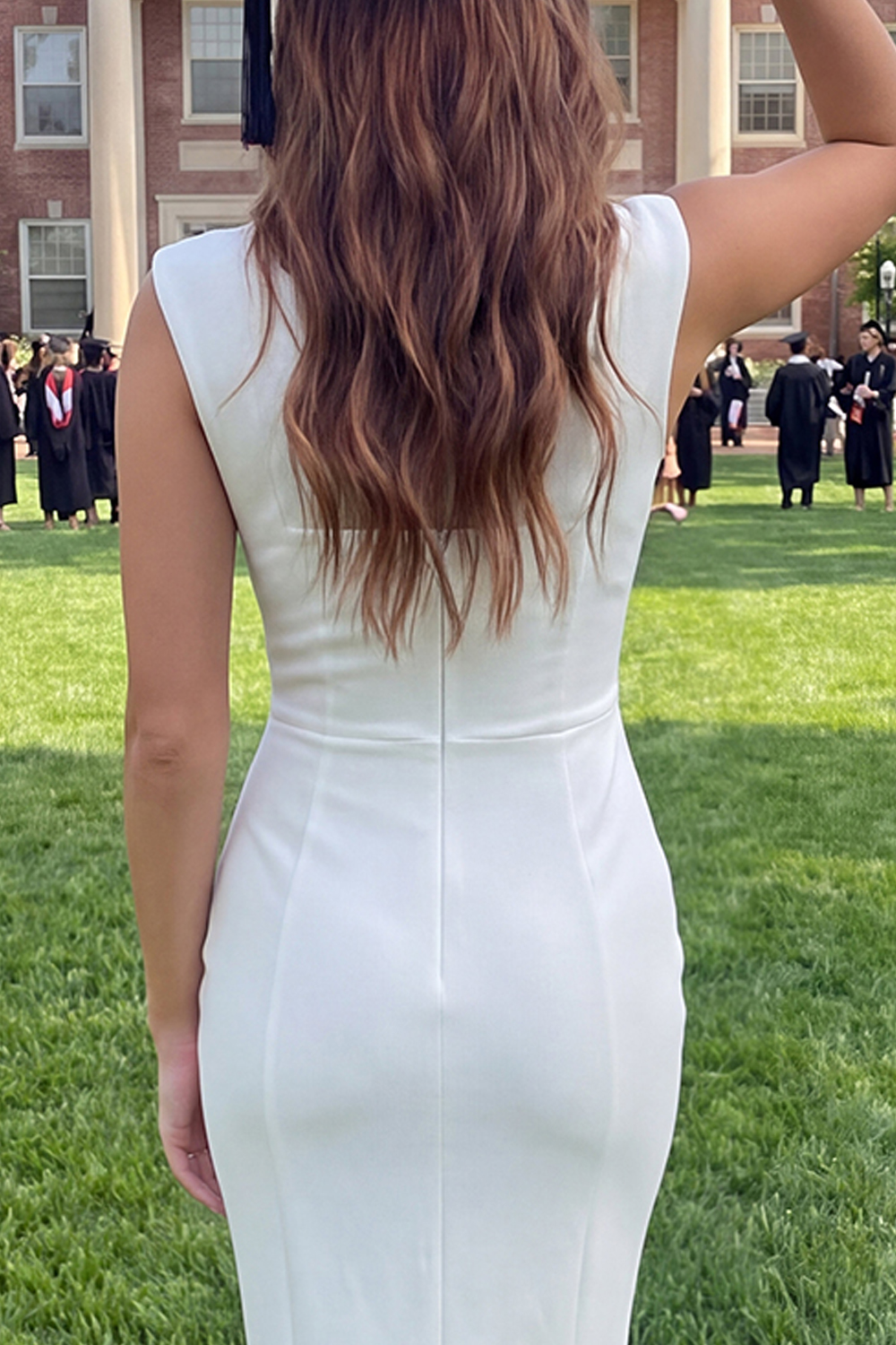 Simple White Crew Neck Bodycon Ruched Midi Graduation Dress