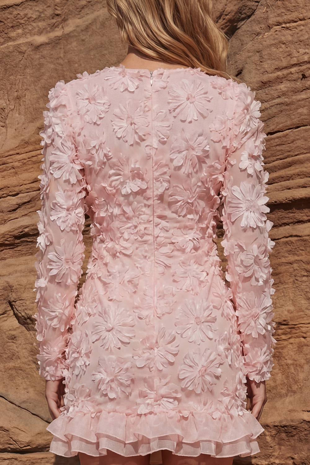 Light Pink Jacquare Floral V-Neck Tight Short Prom Dress with Sleeves