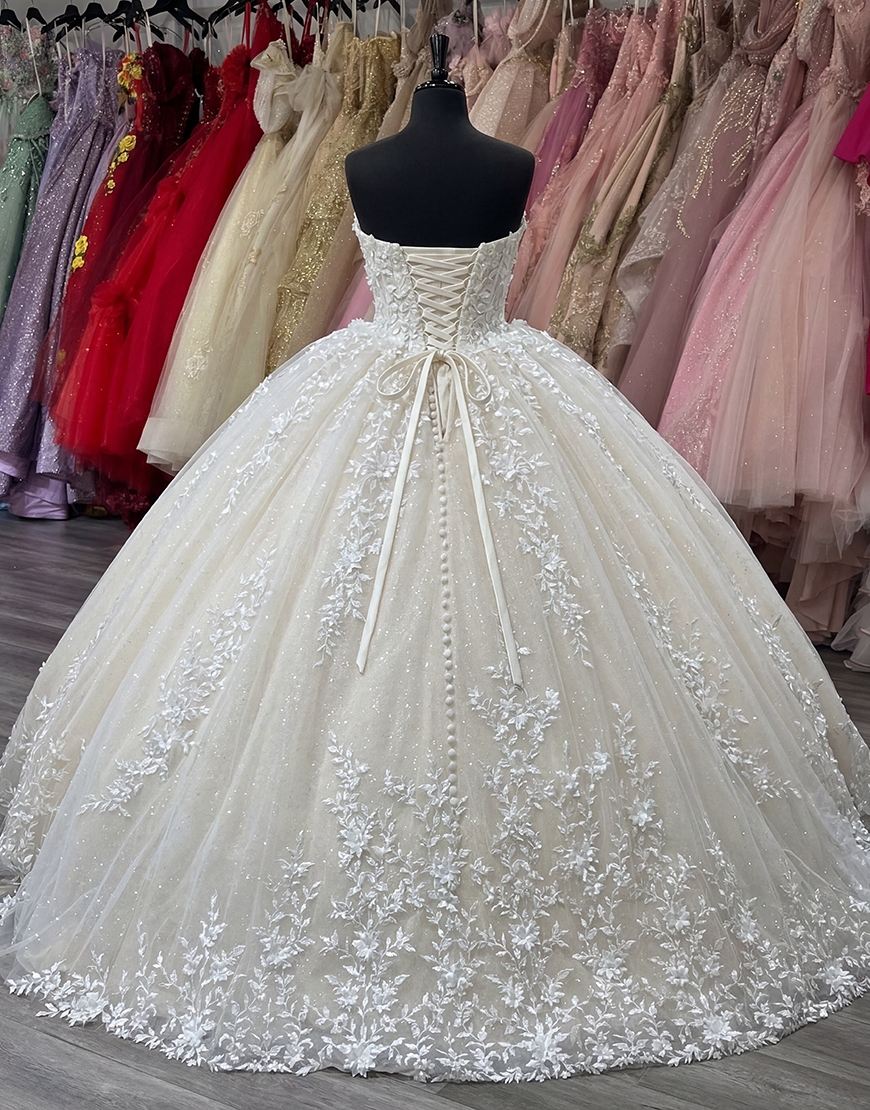 White Floral Princess Lace Sweetheart Long Quinceanera Dress
