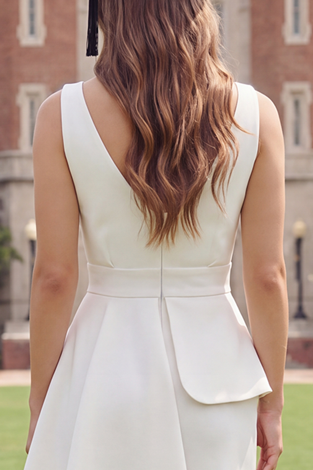 A Line V-Neck White Short Graduation Dress