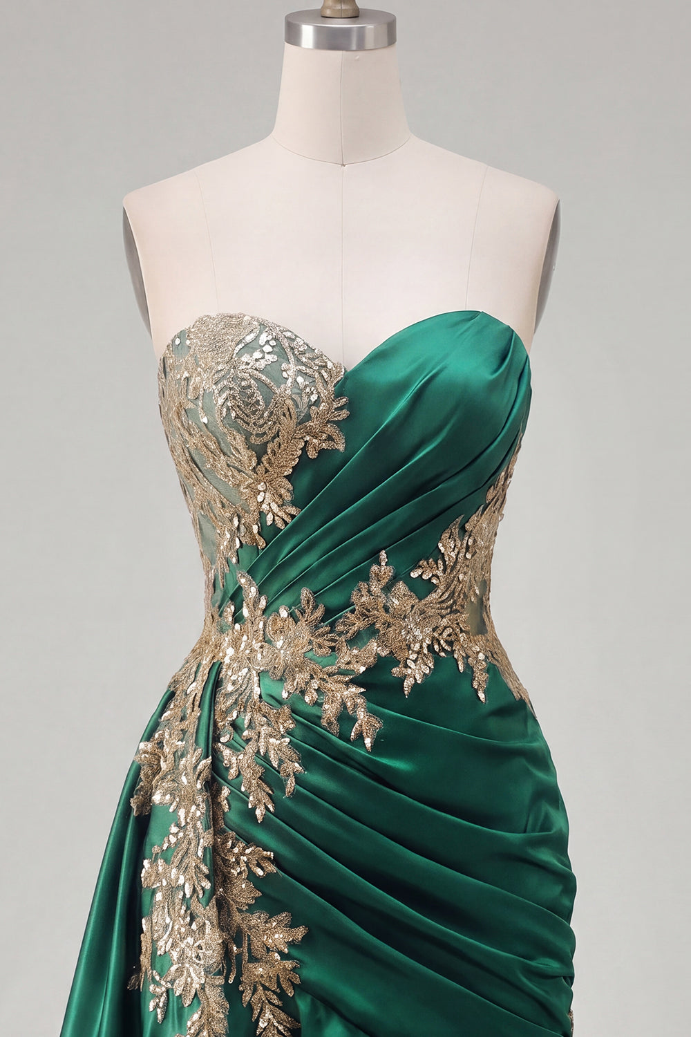 Sparkly Dark Green Sweetheart Short A Line Appliqued Homecoming Dress with Ruffles