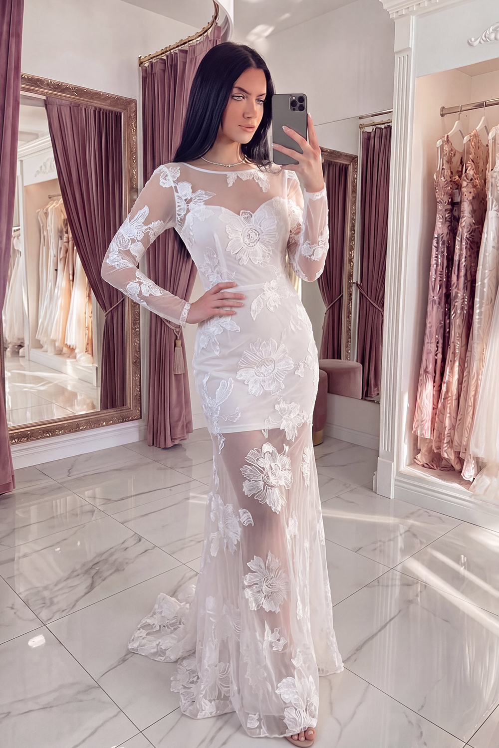 Ivory Floral Boat Neck Mermaid Long Lace Graduation Dress