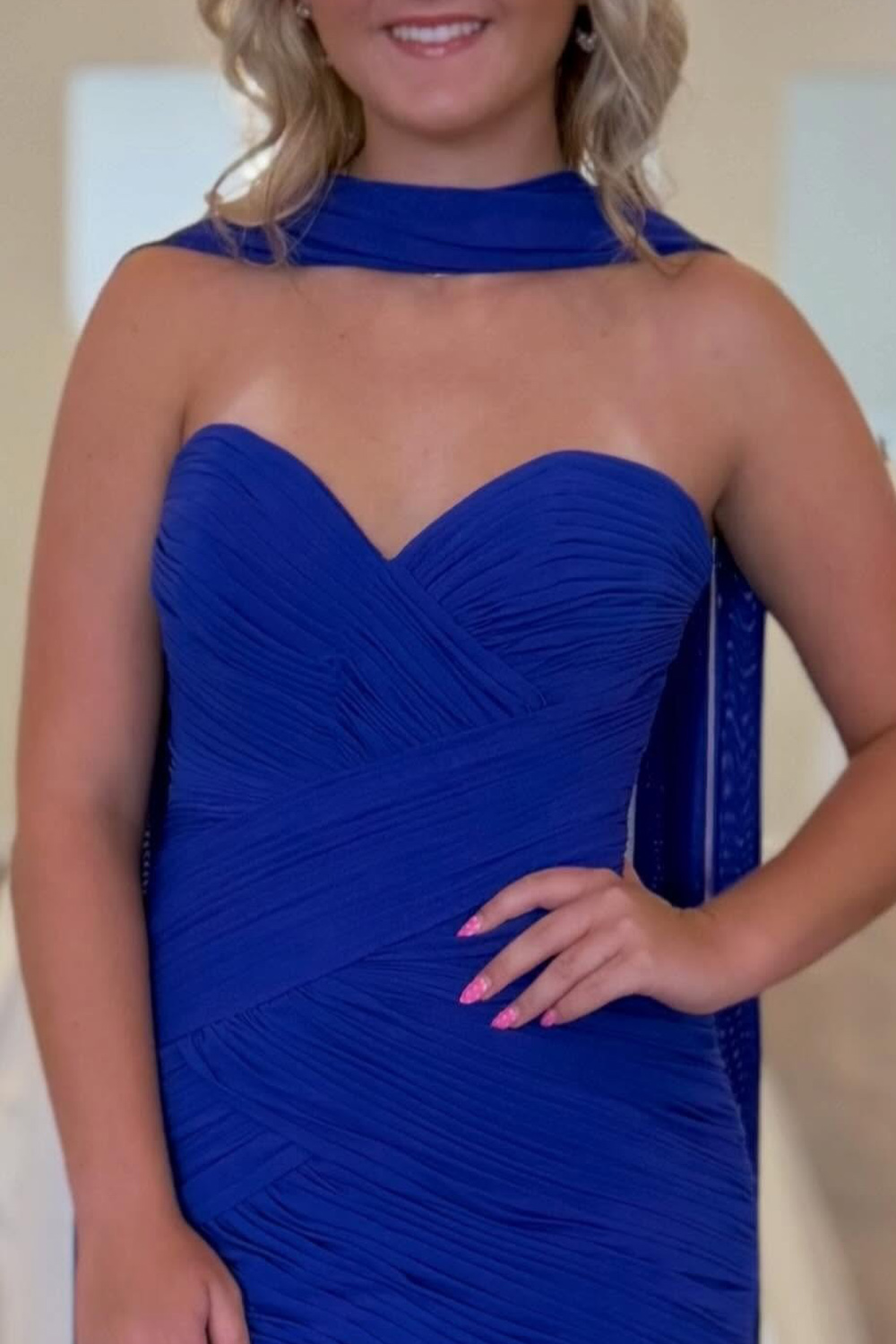 Burgundy Strapless Pleated Neck Scarf Tight Short Homecoming Dress