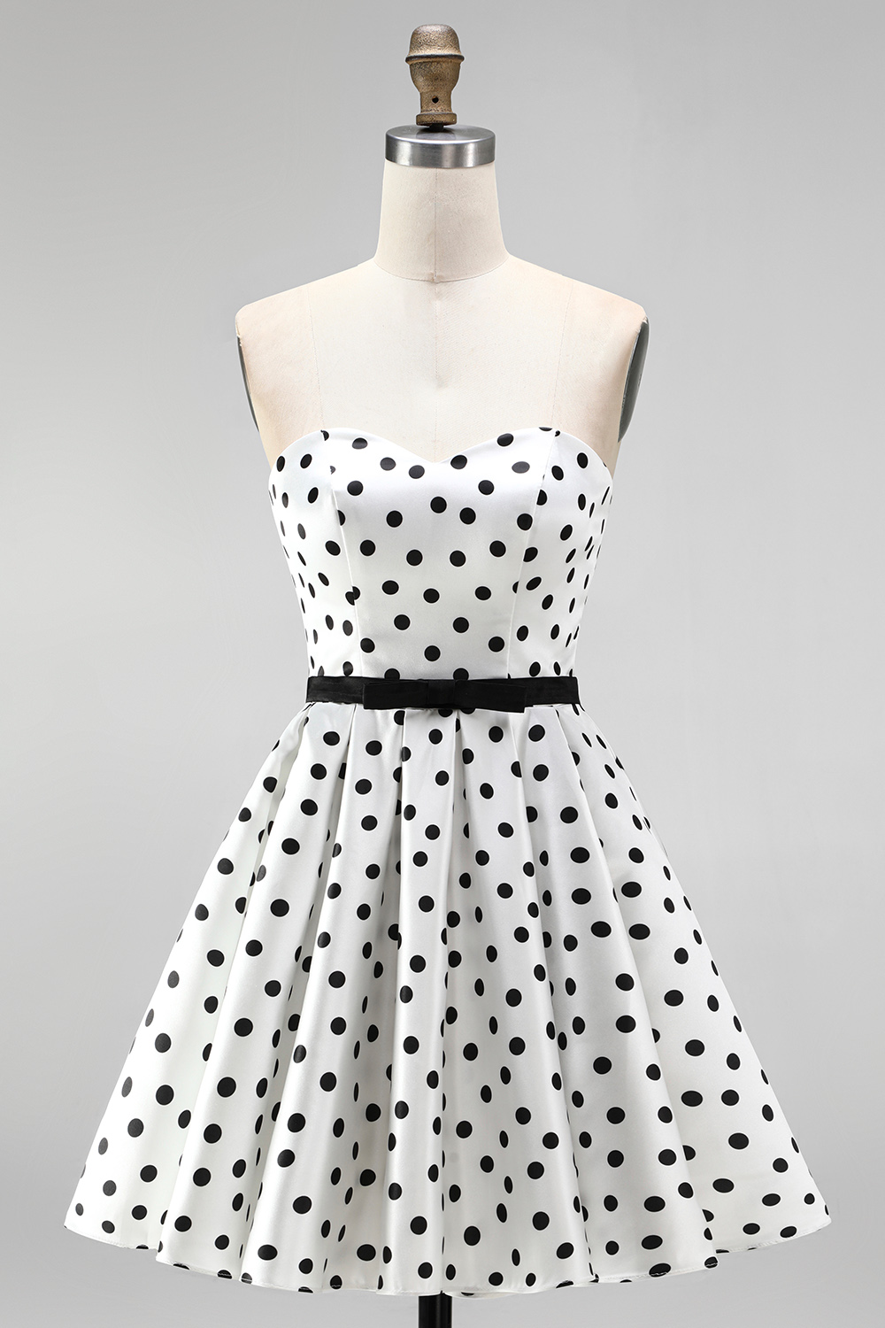 Black and White Polka Dots A-Line Short Sweetheart Homecoming Dress