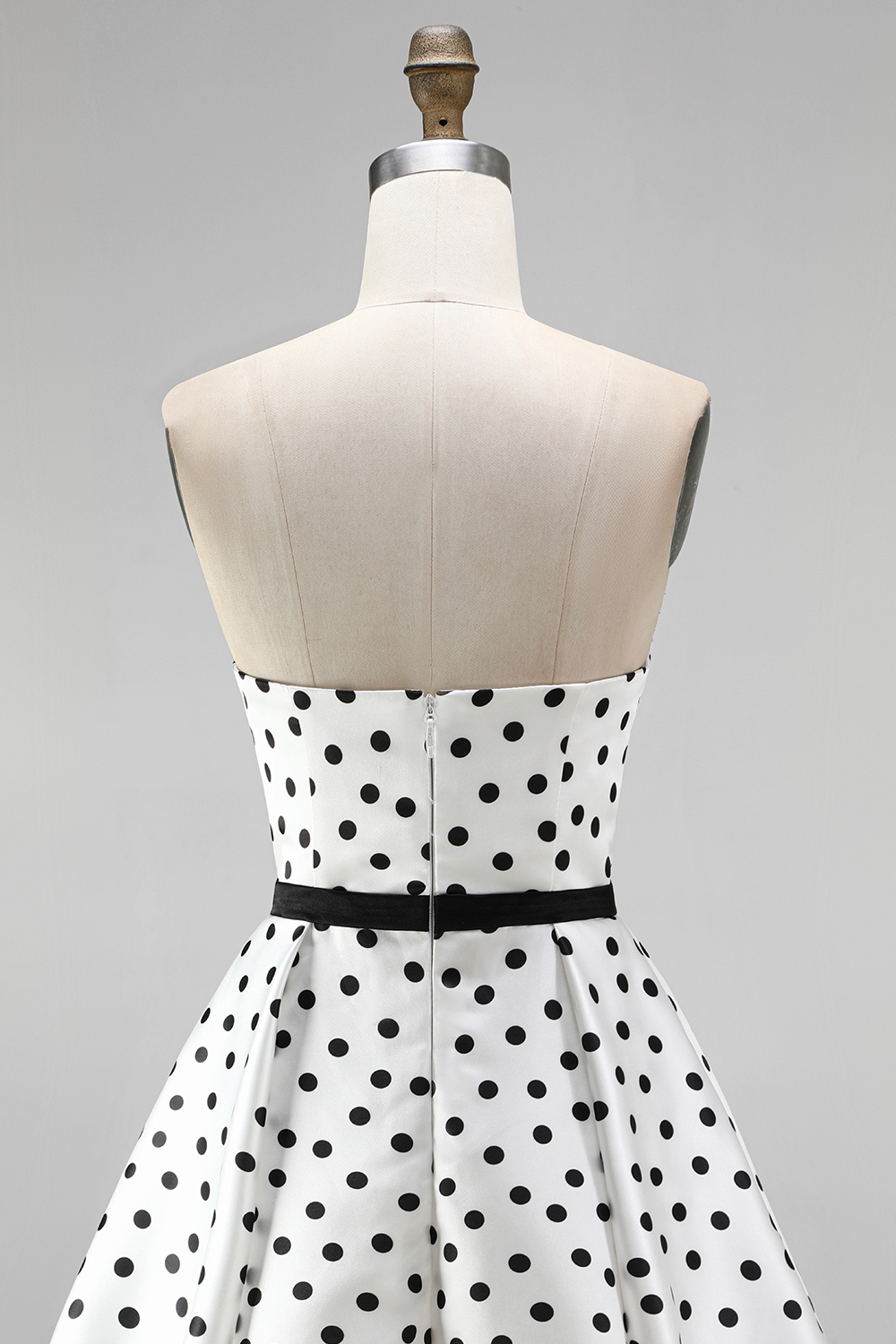 Black and White Polka Dots A-Line Short Sweetheart Homecoming Dress