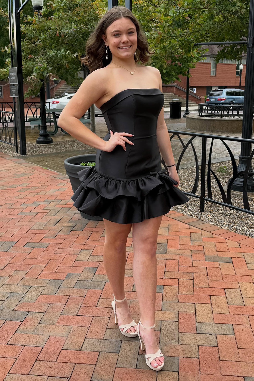 Black Strapless Bodycon Ruffled Short Birthday Dress