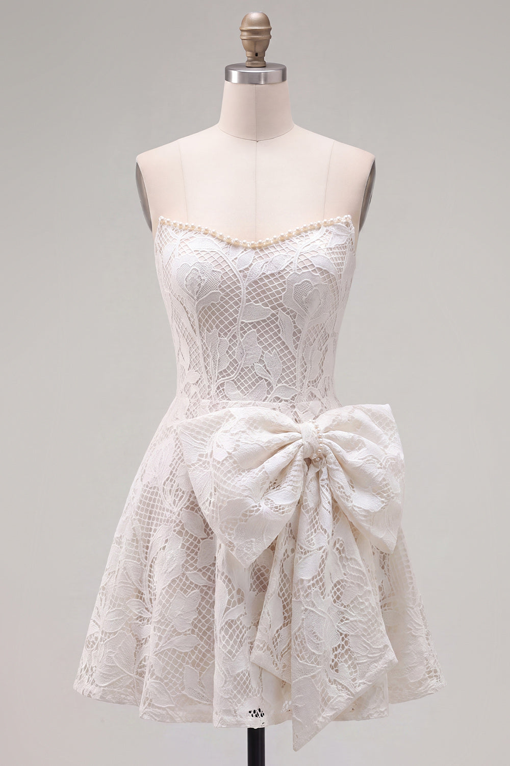 Floral White A-Line Lace Strapless Short Homecoming Dress with Bow