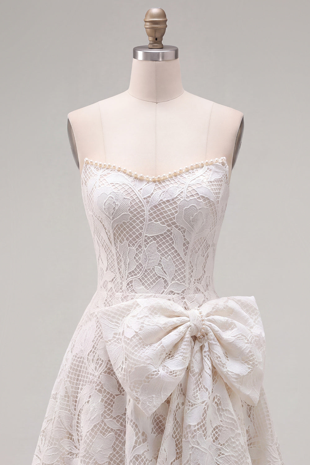 Floral White A-Line Lace Strapless Short Homecoming Dress with Bow