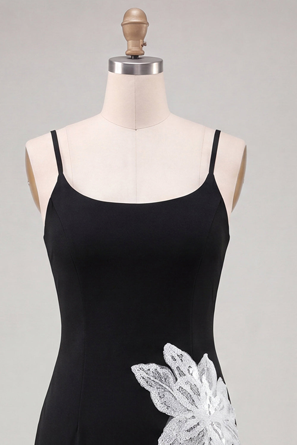 Red Floral Scoop Neck Tight Short Homecoming Dress