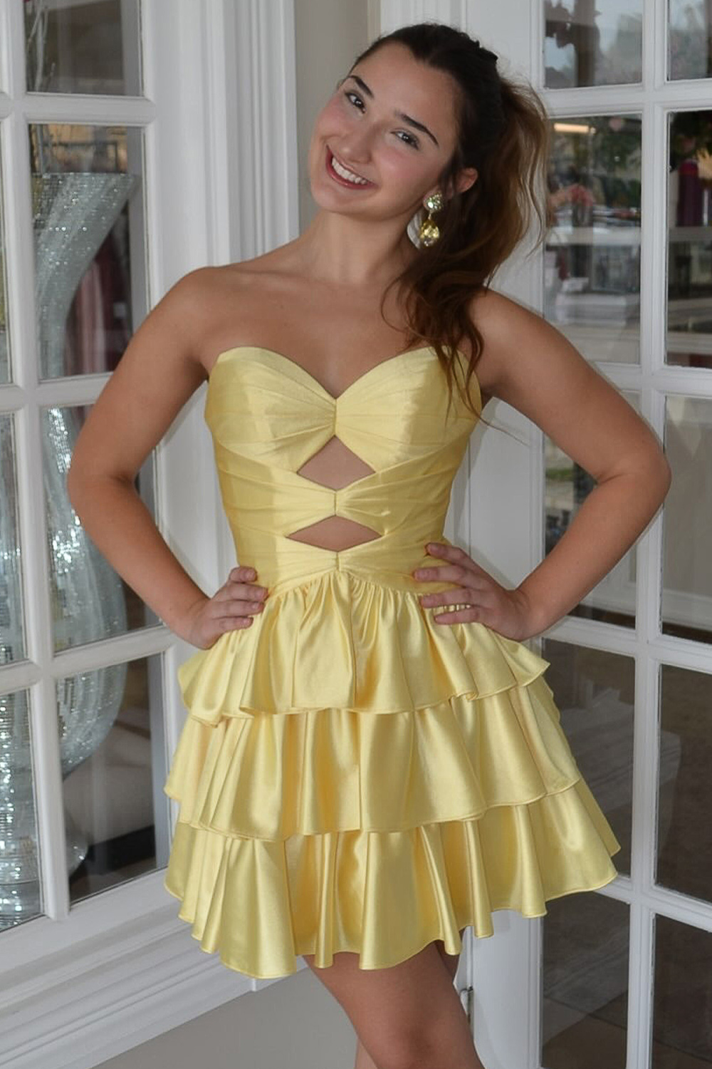Red Cut Out Strapless Tiered Short Birthday Dress