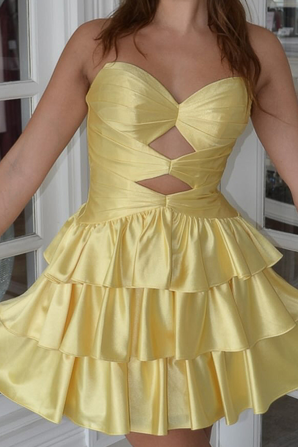 Red Cut Out Strapless Tiered Short Birthday Dress