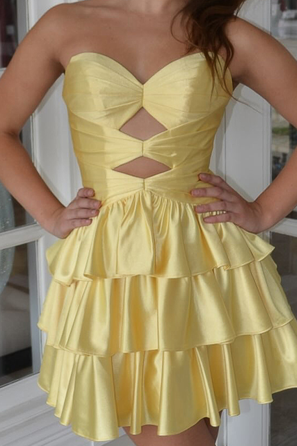Red Cut Out Strapless Tiered Short Birthday Dress