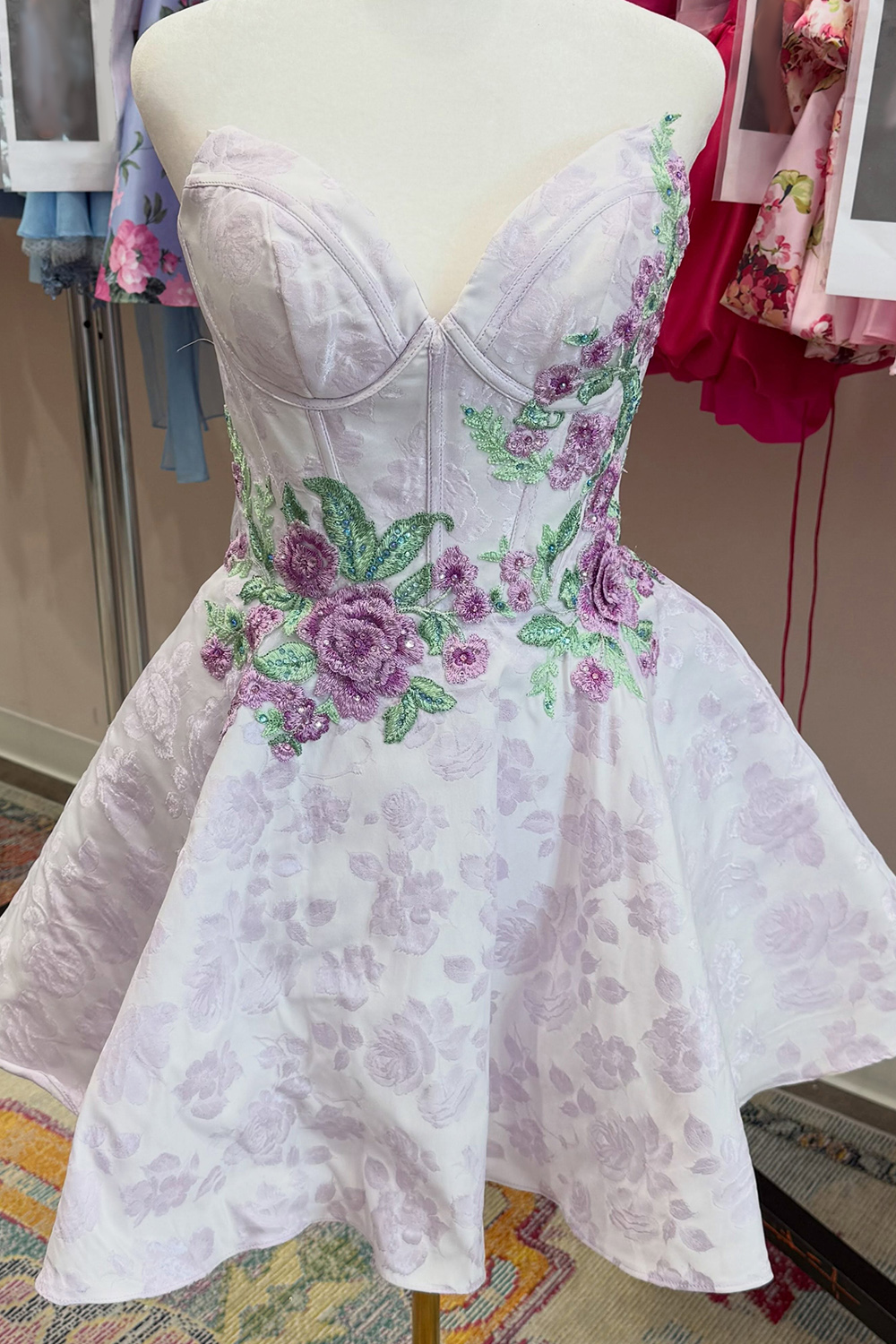 Light Pink Floral Corset Strapless Short Homecoming Dress Beaded Jacquard A-Line Sleeveless Cocktail Dress