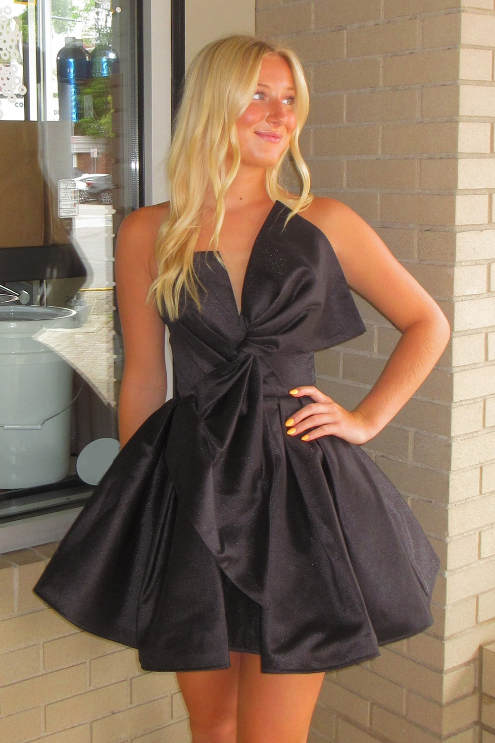 Black A-Line Strapless Short Homecoming Dress with Bow