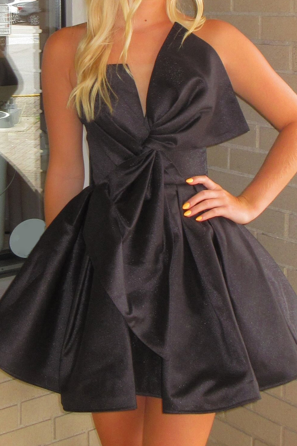Black A-Line Strapless Short Homecoming Dress with Bow