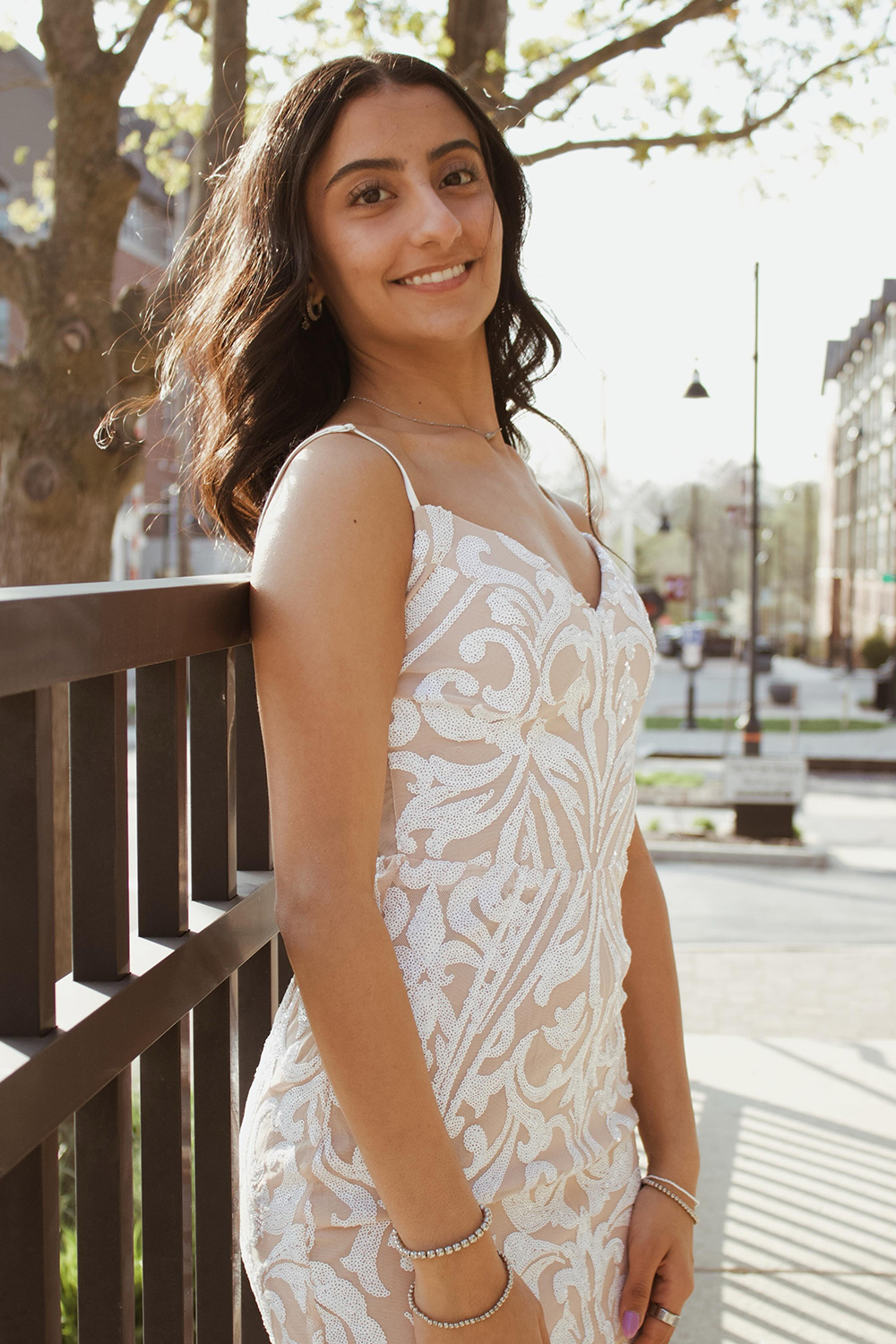 Sparkly White Sequins Short Homecoming Dress Bodycon Spaghetti Straps Sleeveless Cocktail Dress