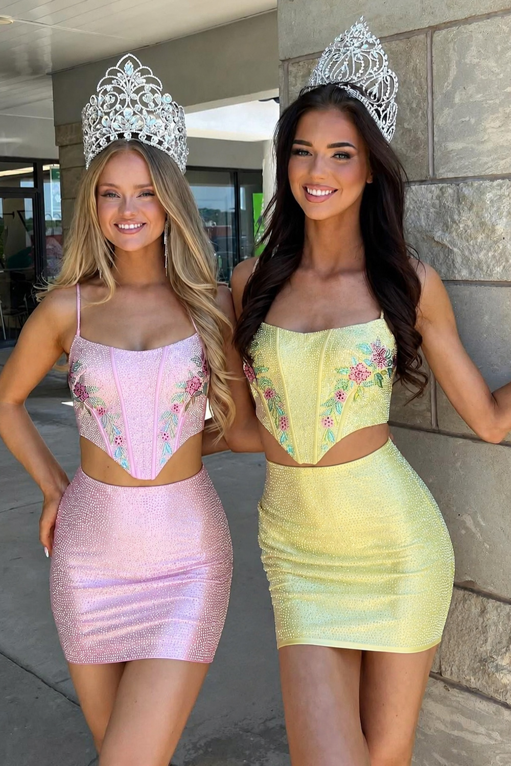 Pink Two Piece Floral Corset Short Homecoming Dress Spaghetti Straps Sleeveless Bodycon Cocktail Dress with Beading