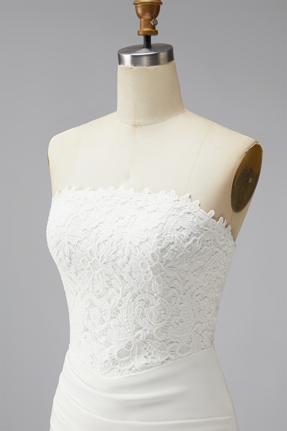 White Lace Strapless Ruched Tight Short Birthday Dress