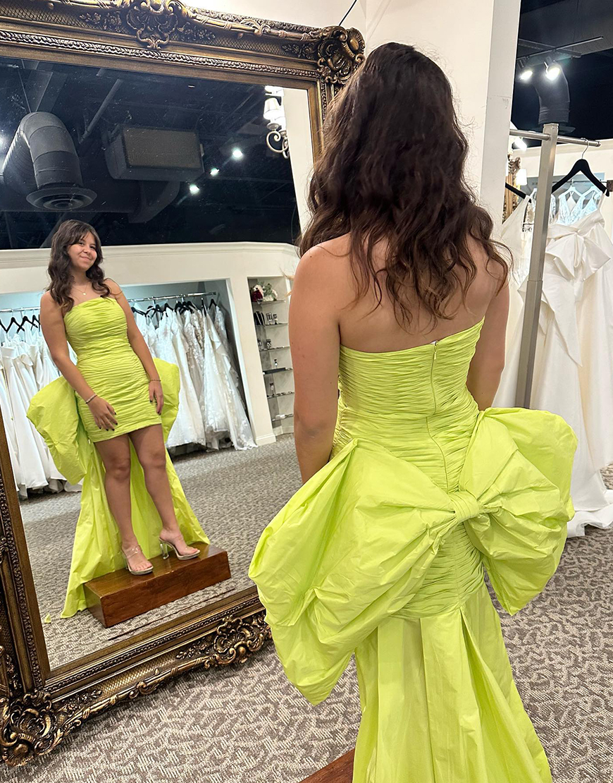 Yellow Strapless Pleats Tight Homecoming Dress with Bow