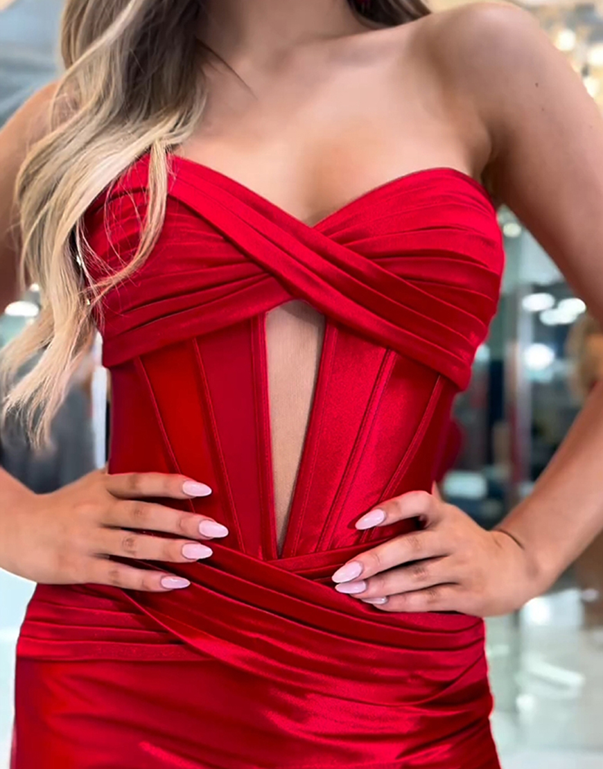 Black Strapless Tight Satin Pleating Homecoming Dress 