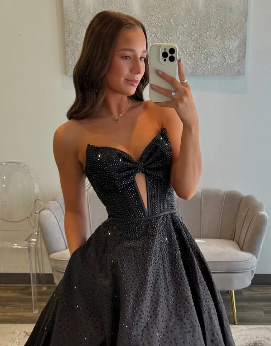 Sparkly White Sweetheart Princess Long Beaded Corset Prom Dress with Bow