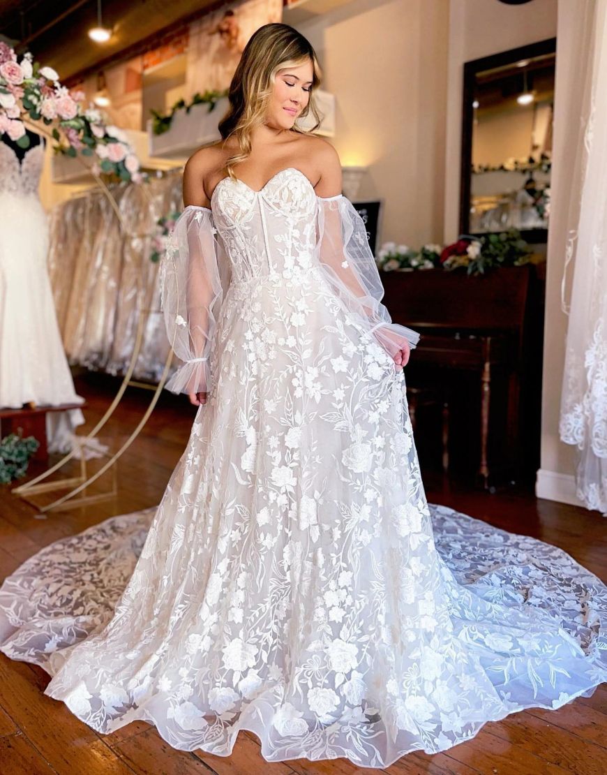 A-Line Chapel Train Lace Wedding Dress With Detachable Sleeves