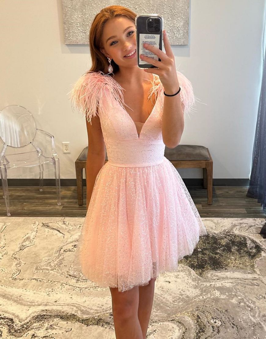 Lovely A-Line V-Neck Short Homecoming Dress With Feather