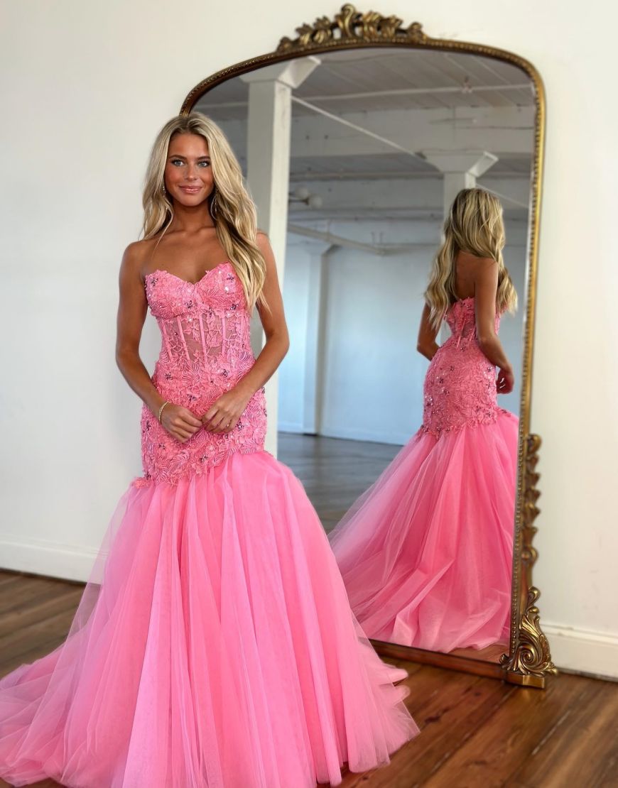 Mermaid Strapless Long Lace And Tulle Prom Dress With Beading