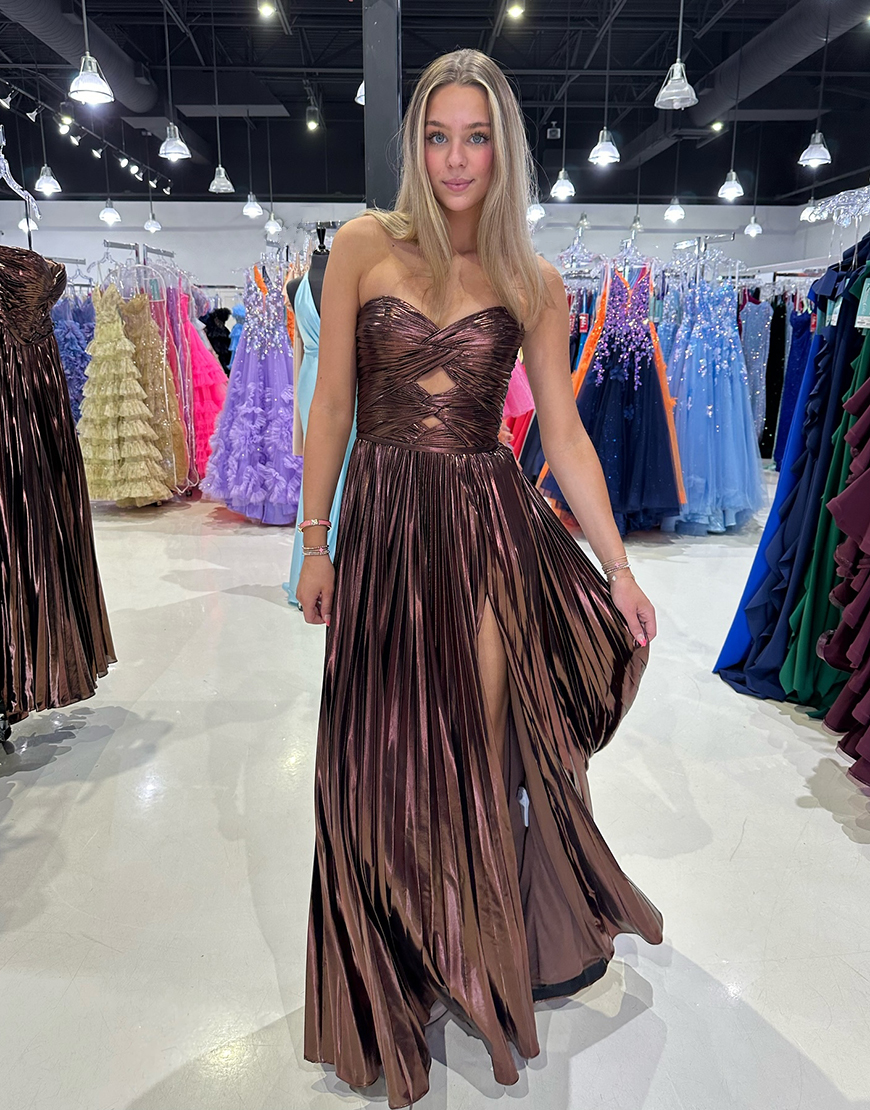 Berlinnova Women Stylish Coffee Long Prom Dress A-Line Sweetheart Long Metallic Gala Dress With Slit