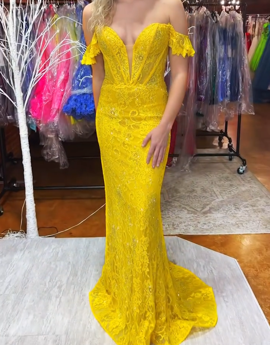 Dark Green Off The Shoulder Mermaid Long Lace Prom Dress