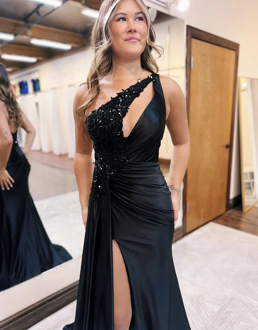 Stylish Black Mermaid One Shoulder Long Satin Prom Dress With Beading