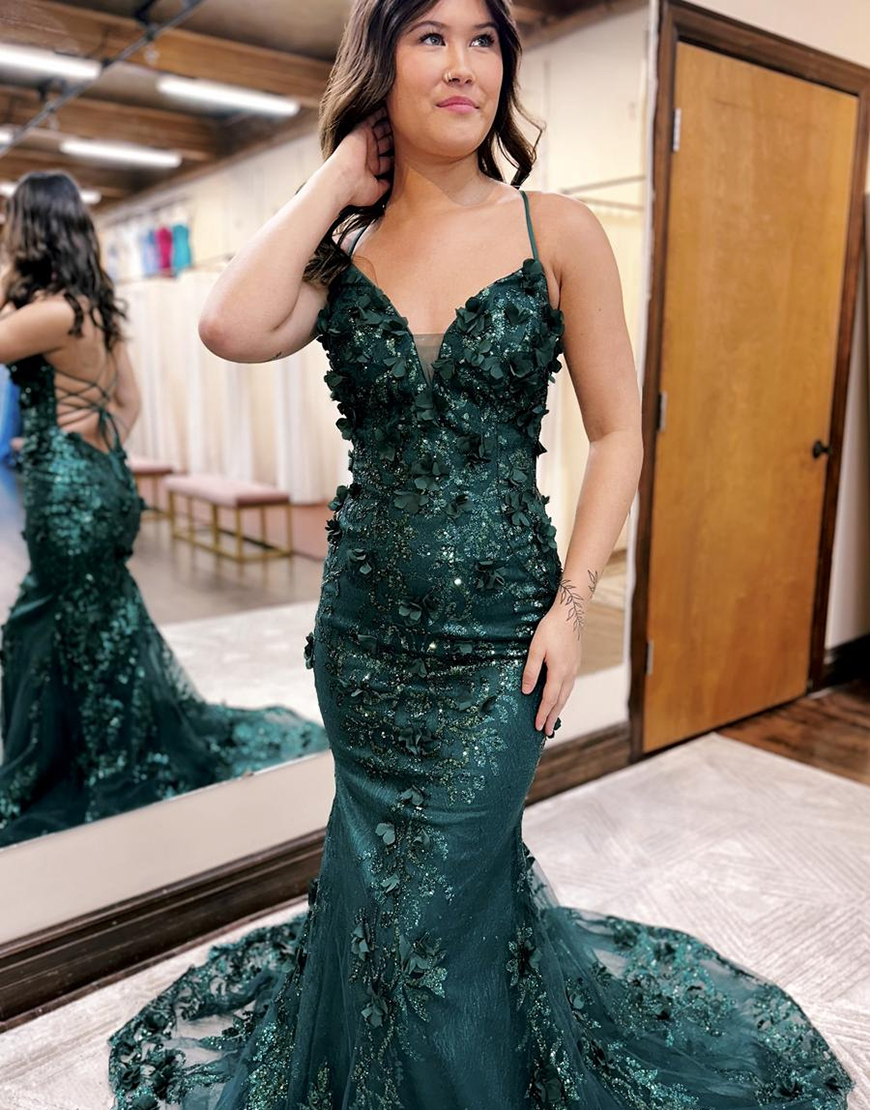 Gorgeous Dark Green Spaghetti Straps Lace Up Long Prom Dress With Appliques