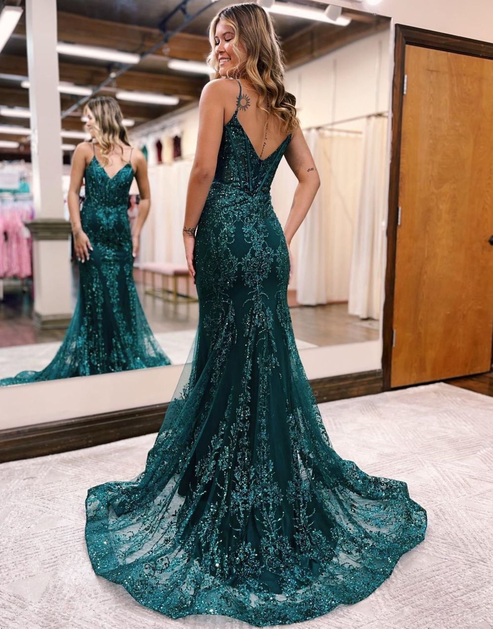 Peacock Mermaid Spaghetti Straps Prom Dress With Appliques
