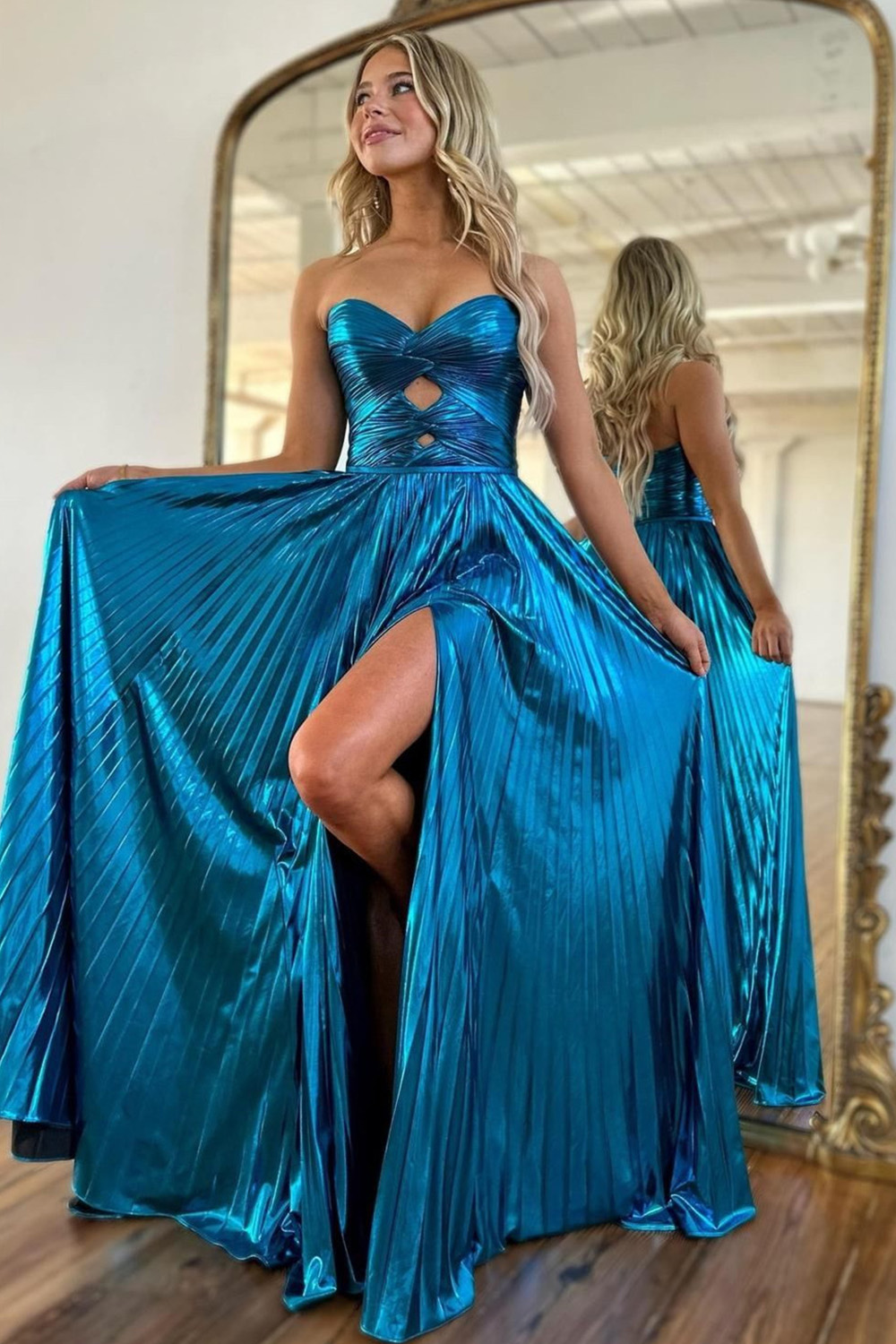 Stylish Peacock Blue A-Line Sweetheart Long Metallic Prom Dress With Slit