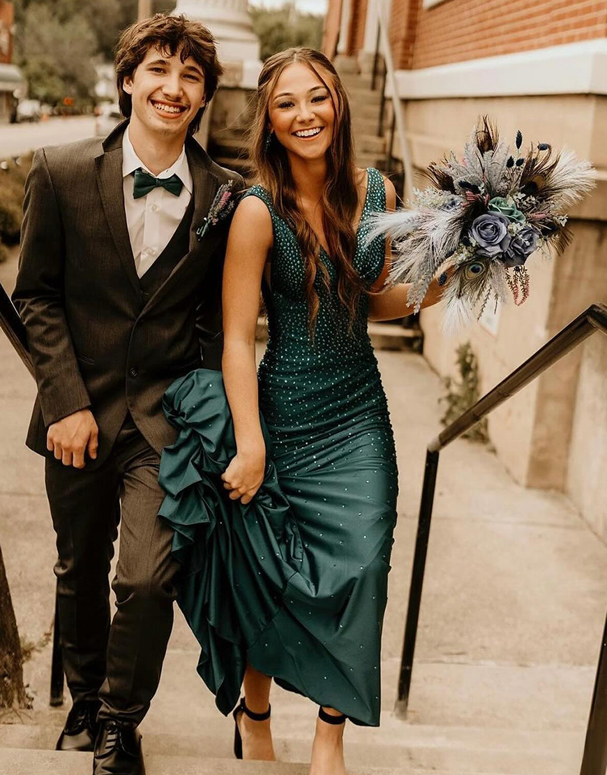 Gorgeous Mermaid Deep V-Neck Court Train Prom Party Dress