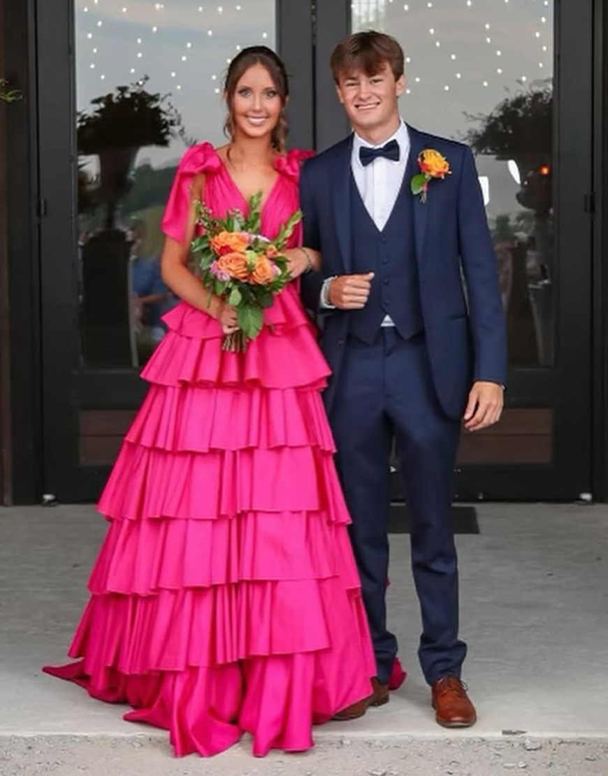 Navy Slim Fit 3 Piece Notched Lapel Men's Prom Homecoming Suits