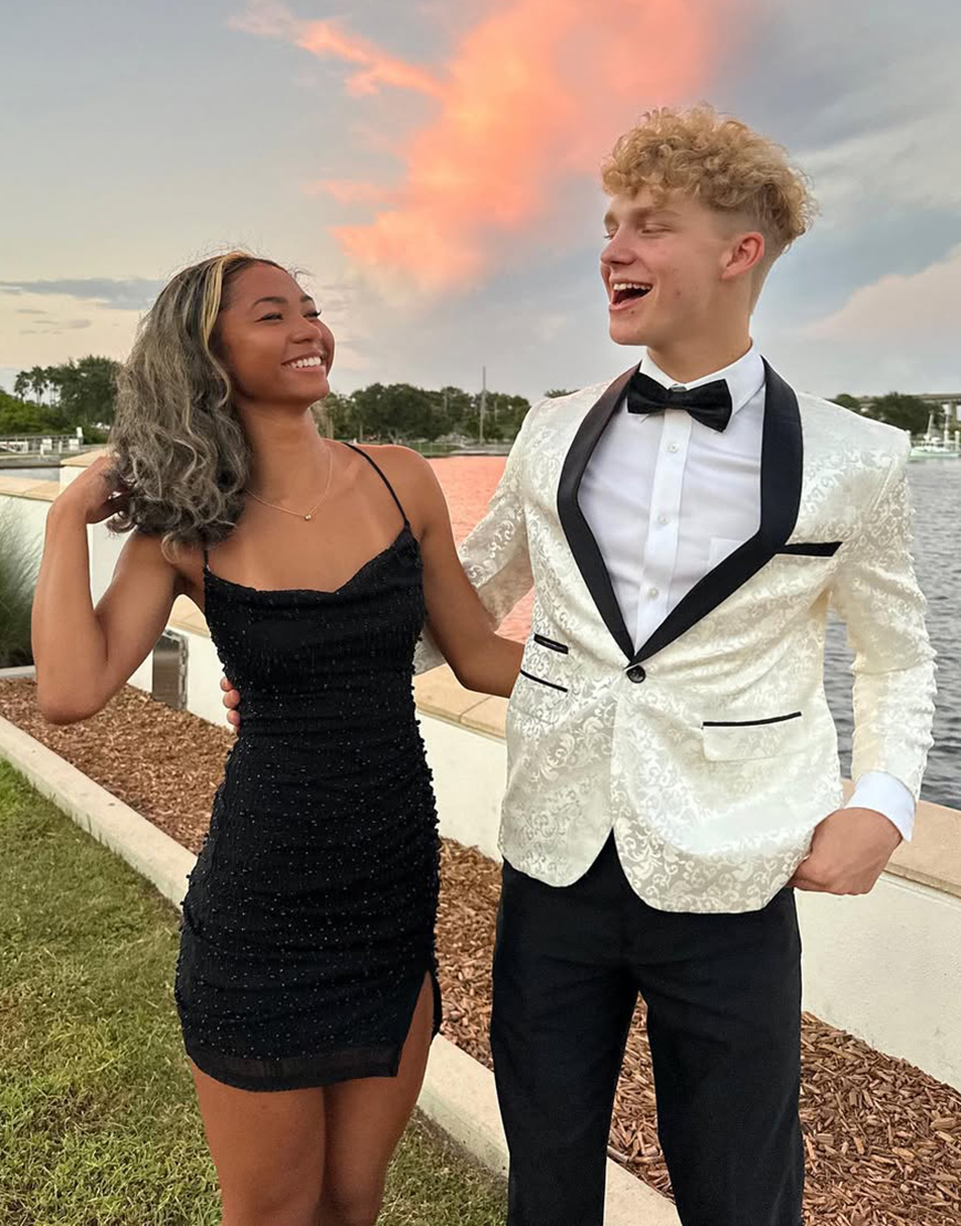 White Jacquard Slim Fit 2 Piece Shawl Lapel Men's Prom Homecoming Suits