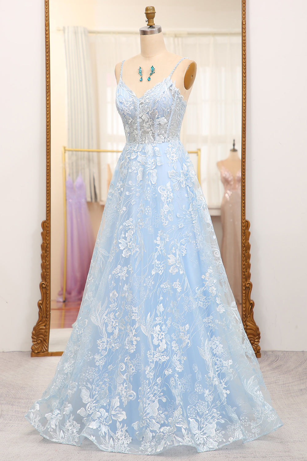 Sky Blue A-Line Spaghetti Straps Tulle Long Prom Dress With Appliques