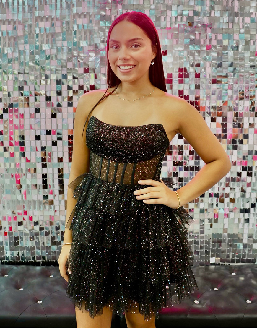 Pretty A-Line Strapless Short Tulle Tiered Homecoming Dress