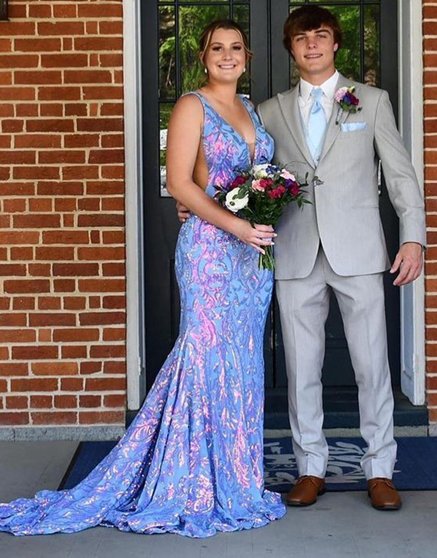 Berlinnova Women Gorgeous Light Blue Long Prom Dress Sparkly Mermaid V-Neck Backless Pageant Dress With Sequins