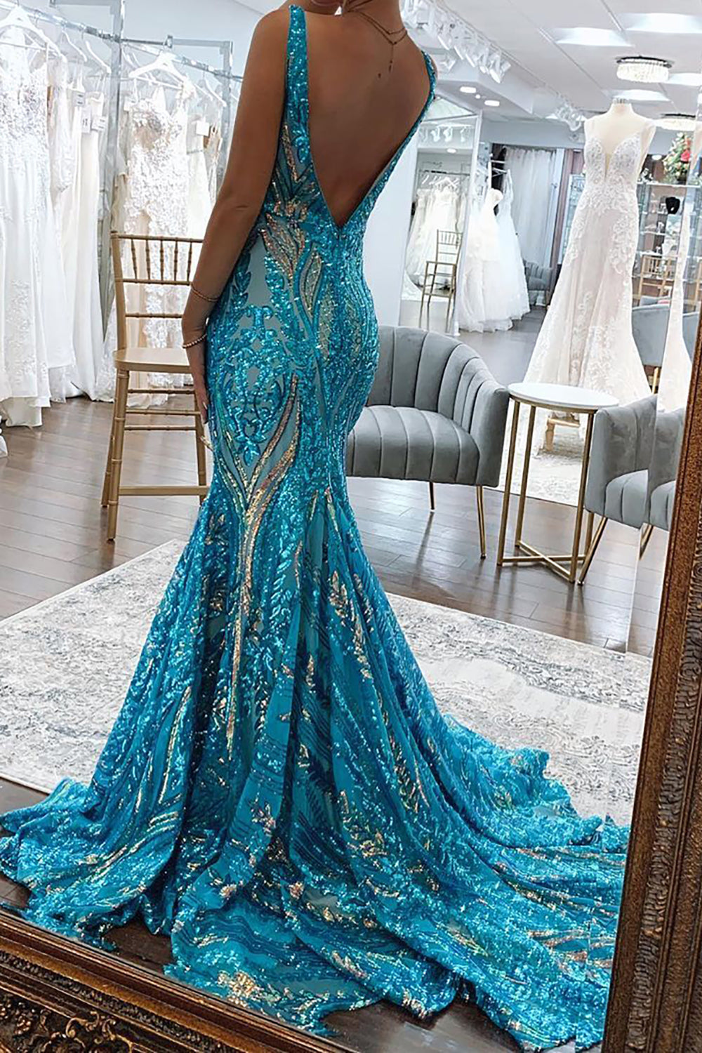 Berlinnova Women Gorgeous Blue Long Prom Dress Sparkly Mermaid V-Neck Backless Pageant Dress With Sequins