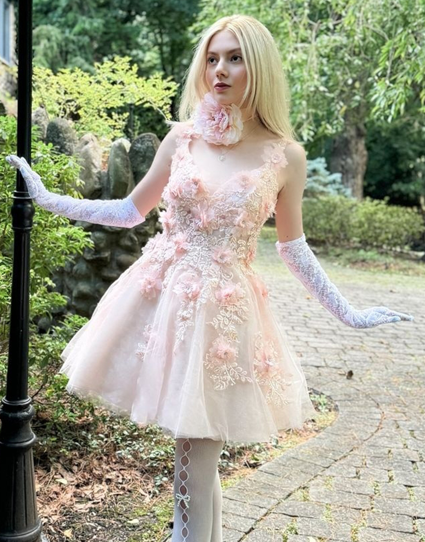 Sparkly Blush A-Line Flowers V Neck Tulle Homecoming Dress